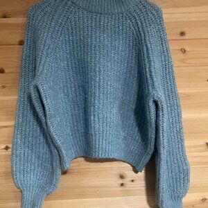 Blue Universal Thread Sweater